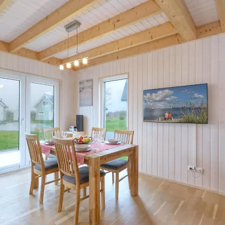 Lovely In Ostseeresort Ferienhaus Olpenitz